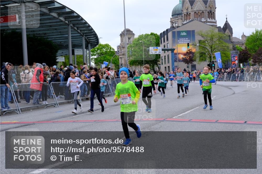25.04.2026 - Das Zehntel Tim E. http://msf.ph/oto/9578488 25.04.2026 11:03:54 Ziel 5020, 5028, 5246, 6487, 6490, 6560, 6789, 6959, 7022, 7032, 7039, 7044, 7287, 7290, 7348, 7352, 7437, 7449, 7450, 7458, 7462, 7470, 7472, 7499, 7515, 7768, 7822, 7847, 7864 meine-sportfotos.de
