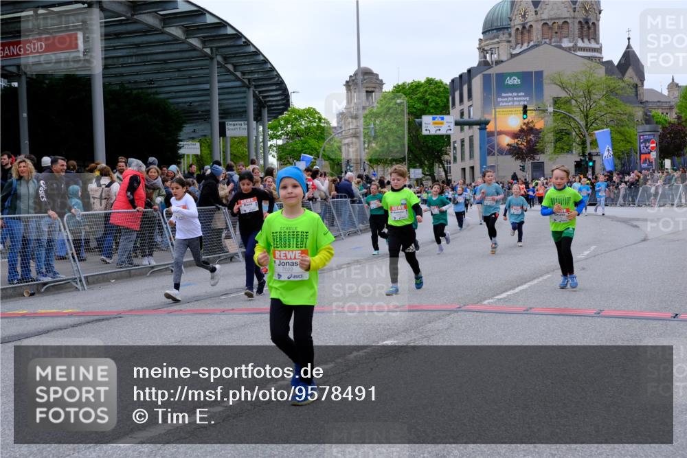 25.04.2026 - Das Zehntel Tim E. http://msf.ph/oto/9578491 25.04.2026 11:03:54 Ziel 5020, 5028, 5246, 6487, 6490, 6560, 6789, 6959, 7022, 7032, 7039, 7044, 7287, 7290, 7348, 7352, 7437, 7449, 7450, 7458, 7462, 7470, 7472, 7499, 7515, 7768, 7822, 7847, 7864 meine-sportfotos.de
