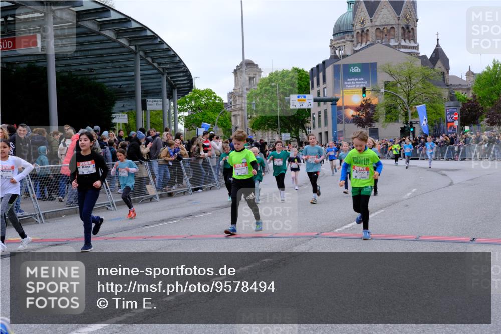 25.04.2026 - Das Zehntel Tim E. http://msf.ph/oto/9578494 25.04.2026 11:03:55 Ziel 5020, 5028, 5246, 6487, 6490, 6560, 6789, 6959, 7022, 7032, 7039, 7044, 7287, 7290, 7348, 7352, 7437, 7449, 7450, 7458, 7462, 7470, 7472, 7499, 7515, 7768, 7822, 7847, 7864 meine-sportfotos.de