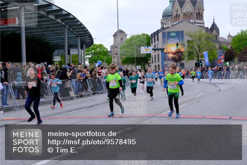 25.04.2026 - Das Zehntel Tim E. http://msf.ph/oto/9578495 25.04.2026 11:03:55 Ziel 5020, 5028, 5246, 6487, 6490, 6560, 6789, 6959, 7022, 7032, 7039, 7044, 7287, 7290, 7348, 7352, 7437, 7449, 7450, 7458, 7462, 7470, 7472, 7499, 7515, 7768, 7822, 7847, 7864 meine-sportfotos.de