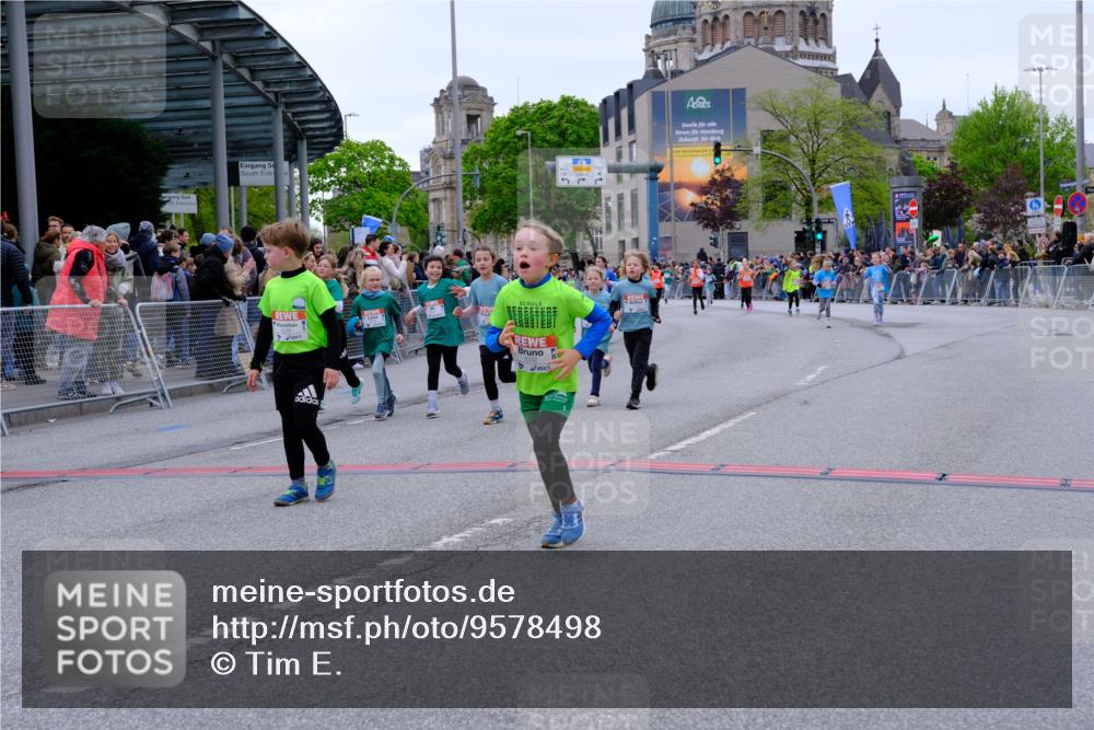 25.04.2026 - Das Zehntel Tim E. http://msf.ph/oto/9578498 25.04.2026 11:03:56 Ziel 5246, 6487, 6490, 6560, 6789, 6959, 7022, 7032, 7039, 7044, 7287, 7290, 7348, 7352, 7437, 7449, 7450, 7458, 7462, 7470, 7472, 7649, 7768, 7822, 7847, 7864 meine-sportfotos.de
