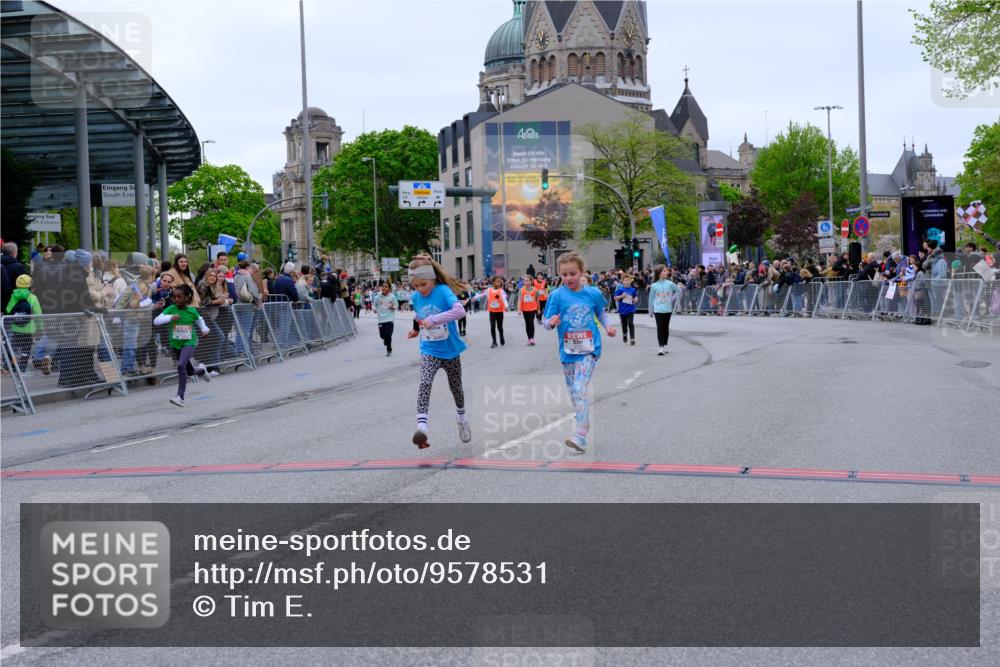 25.04.2026 - Das Zehntel Tim E. http://msf.ph/oto/9578531 25.04.2026 11:04:03 Ziel 5846, 5974, 6271, 6346, 6368, 6560, 6794, 6808, 7449, 7450, 7458, 7470, 7649, 7822, 7847, 7864 meine-sportfotos.de