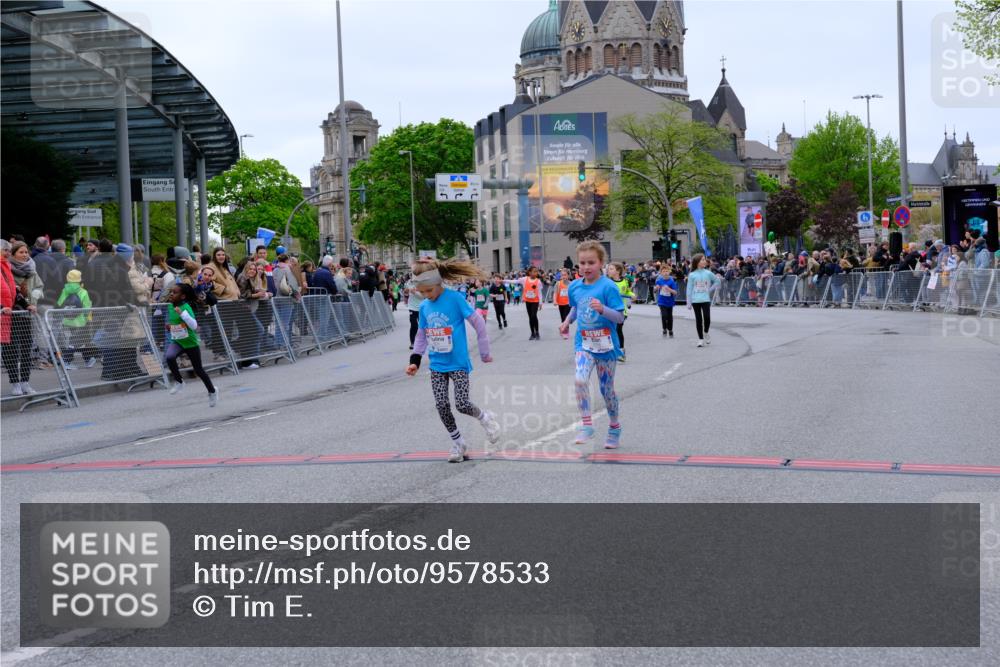 25.04.2026 - Das Zehntel Tim E. http://msf.ph/oto/9578533 25.04.2026 11:04:03 Ziel 5846, 5974, 6271, 6346, 6368, 6560, 6794, 6808, 7449, 7450, 7458, 7470, 7649, 7822, 7847, 7864 meine-sportfotos.de