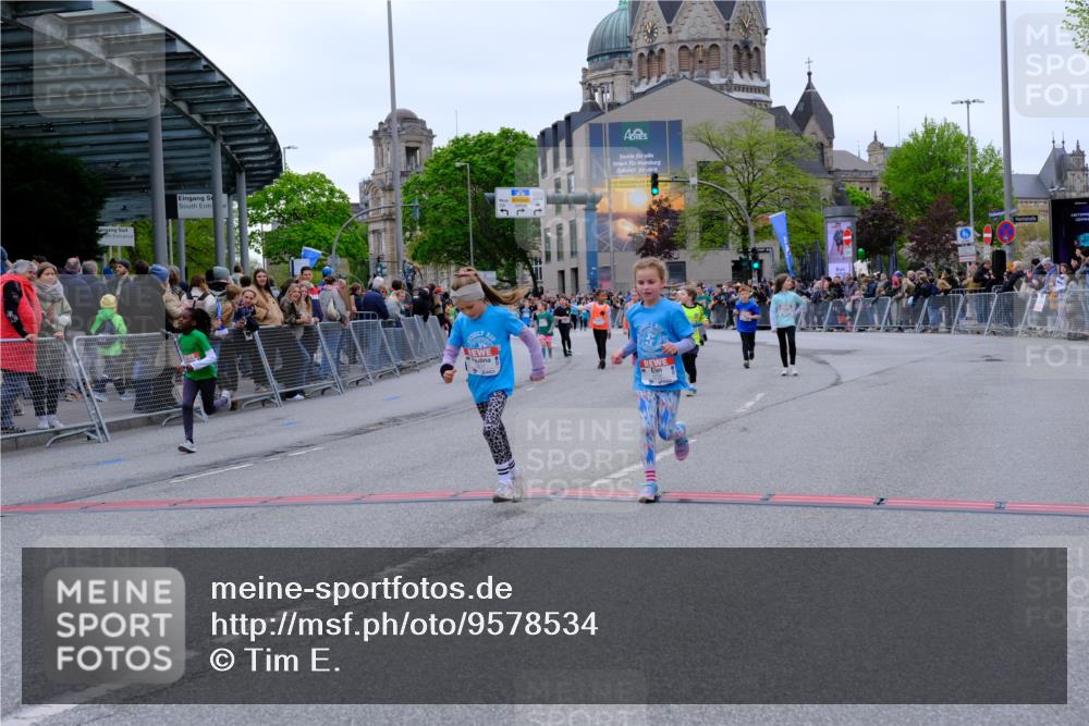 25.04.2026 - Das Zehntel Tim E. http://msf.ph/oto/9578534 25.04.2026 11:04:03 Ziel 5846, 5974, 6271, 6346, 6368, 6560, 6794, 6808, 7449, 7450, 7458, 7470, 7649, 7822, 7847, 7864 meine-sportfotos.de