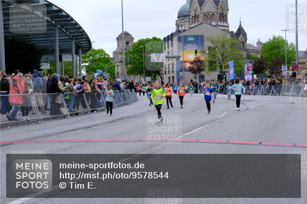25.04.2026 - Das Zehntel Tim E. http://msf.ph/oto/9578544 25.04.2026 11:04:05 Ziel 5846, 5974, 6271, 6346, 6368, 6560, 6794, 6808, 7099, 7458, 7470, 7649, 7817, 7822, 7847 meine-sportfotos.de