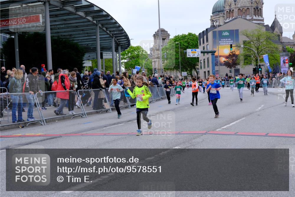 25.04.2026 - Das Zehntel Tim E. http://msf.ph/oto/9578551 25.04.2026 11:04:07 Ziel 5846, 5974, 6271, 6272, 6346, 6368, 6612, 6794, 6808, 7099, 7649, 7817 meine-sportfotos.de