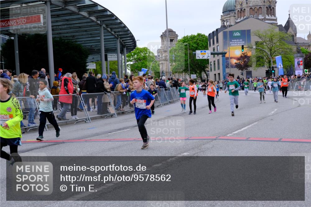 25.04.2026 - Das Zehntel Tim E. http://msf.ph/oto/9578562 25.04.2026 11:04:09 Ziel 5846, 5974, 6271, 6272, 6346, 6368, 6612, 6794, 6808, 7099, 7355, 7367, 7766, 7817 meine-sportfotos.de