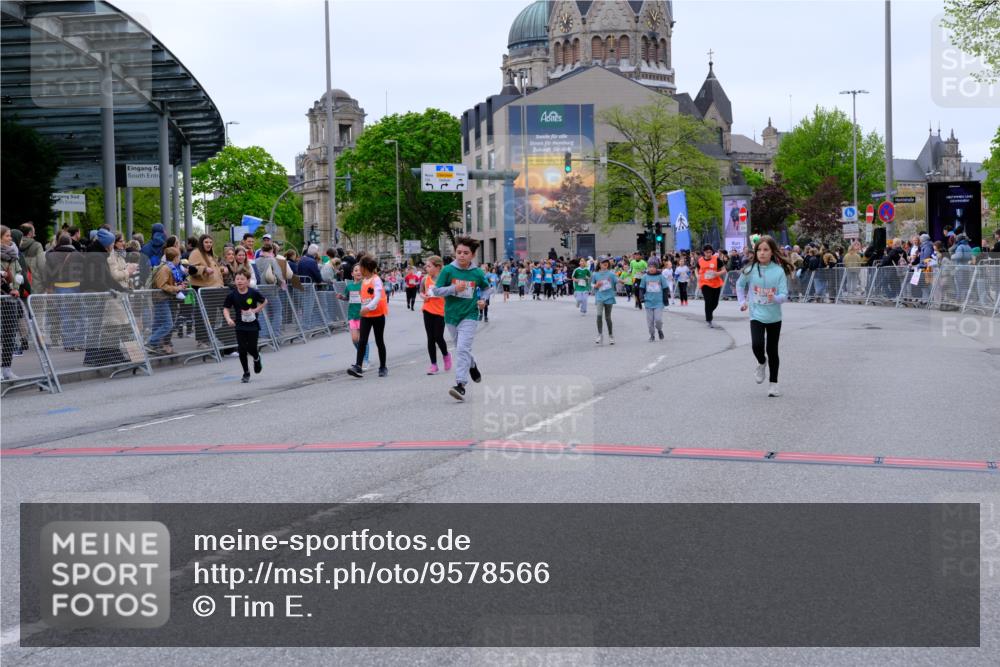 25.04.2026 - Das Zehntel Tim E. http://msf.ph/oto/9578566 25.04.2026 11:04:10 Ziel 5846, 5974, 6271, 6272, 6612, 6794, 6808, 7099, 7355, 7367, 7404, 7446, 7481, 7766, 7817 meine-sportfotos.de