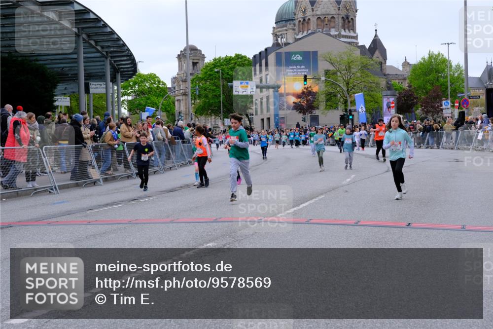 25.04.2026 - Das Zehntel Tim E. http://msf.ph/oto/9578569 25.04.2026 11:04:10 Ziel 5846, 5974, 6271, 6272, 6612, 6794, 6808, 7099, 7355, 7367, 7404, 7446, 7481, 7766, 7817 meine-sportfotos.de