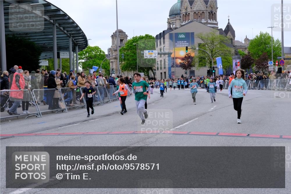 25.04.2026 - Das Zehntel Tim E. http://msf.ph/oto/9578571 25.04.2026 11:04:10 Ziel 5846, 5974, 6271, 6272, 6612, 6794, 6808, 7099, 7355, 7367, 7404, 7446, 7481, 7766, 7817 meine-sportfotos.de