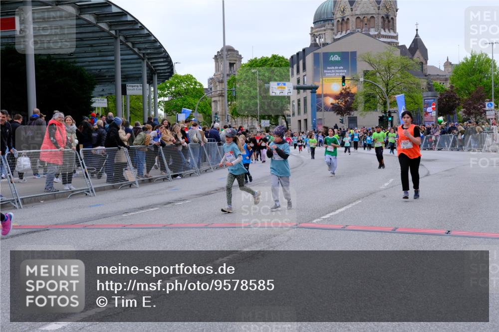 25.04.2026 - Das Zehntel Tim E. http://msf.ph/oto/9578585 25.04.2026 11:04:14 Ziel 5917, 5965, 5974, 6271, 6272, 6612, 7099, 7274, 7355, 7367, 7404, 7446, 7481, 7766, 7817 meine-sportfotos.de