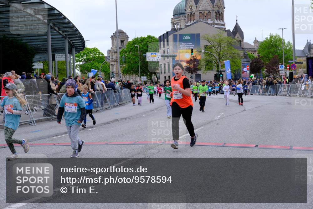 25.04.2026 - Das Zehntel Tim E. http://msf.ph/oto/9578594 25.04.2026 11:04:16 Ziel 5043, 5044, 5917, 5965, 6272, 6612, 7099, 7274, 7355, 7367, 7404, 7446, 7481, 7766, 7817 meine-sportfotos.de