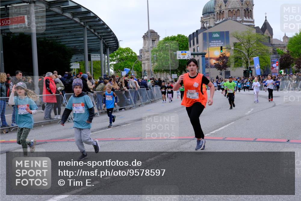 25.04.2026 - Das Zehntel Tim E. http://msf.ph/oto/9578597 25.04.2026 11:04:16 Ziel 5043, 5044, 5917, 5965, 6272, 6612, 7099, 7274, 7355, 7367, 7404, 7446, 7481, 7766, 7817 meine-sportfotos.de