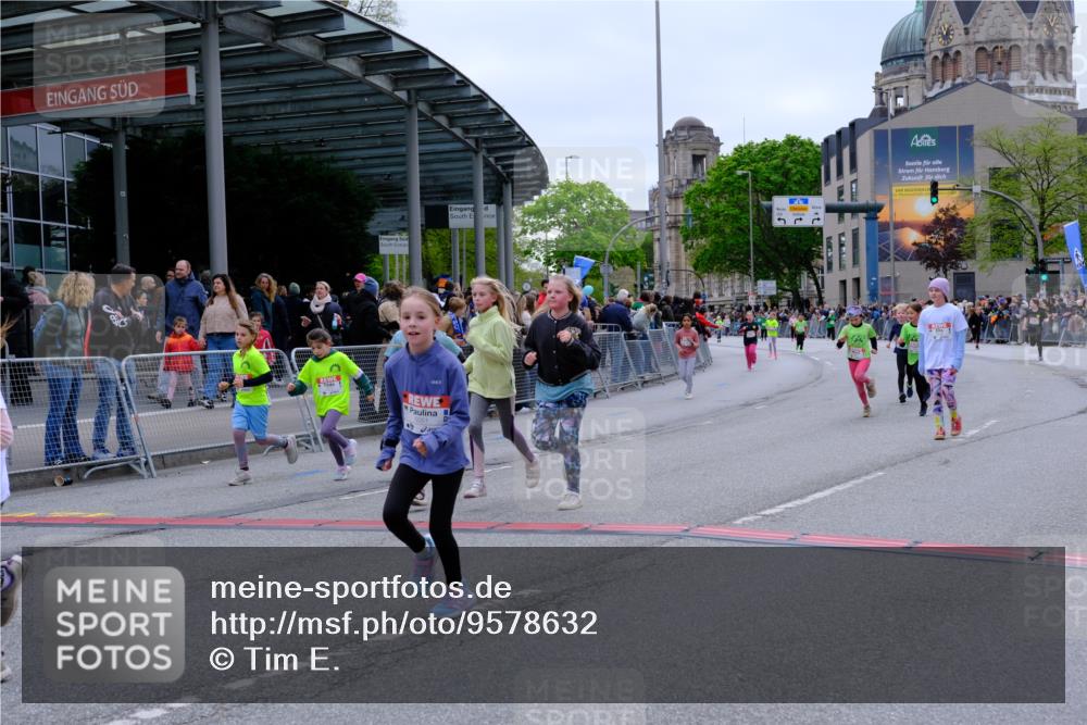 25.04.2026 - Das Zehntel Tim E. http://msf.ph/oto/9578632 25.04.2026 11:05:08 Ziel 5051, 5121, 5124, 5172, 6241, 6480, 6481, 6587, 6851, 7210, 7213, 7215, 7216, 7268, 7295, 7416, 7471, 7564, 7578, 7589, 7637, 7645 meine-sportfotos.de