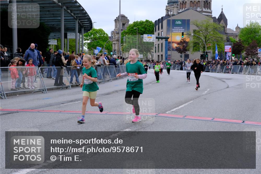 25.04.2026 - Das Zehntel Tim E. http://msf.ph/oto/9578671 25.04.2026 11:05:20 Ziel 6195, 6197, 6241, 6739, 6765, 6934, 7217, 7281, 7774, 7777, 18087 meine-sportfotos.de