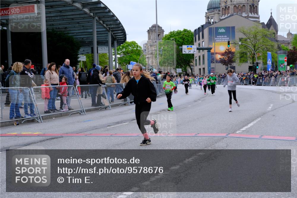 25.04.2026 - Das Zehntel Tim E. http://msf.ph/oto/9578676 25.04.2026 11:05:24 Ziel 6197, 6934, 7217, 7281, 7774, 7777, 18087 meine-sportfotos.de