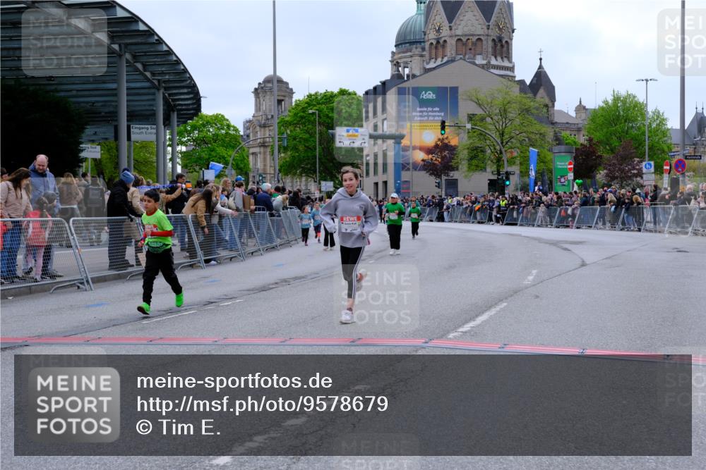 25.04.2026 - Das Zehntel Tim E. http://msf.ph/oto/9578679 25.04.2026 11:05:25 Ziel 5890, 6197, 6934, 7217, 7281, 7774, 7777, 18087 meine-sportfotos.de