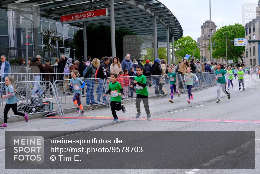 25.04.2026 - Das Zehntel Tim E. http://msf.ph/oto/9578703 25.04.2026 11:05:35 Ziel 5191, 5843, 5845, 5890, 6985, 7068, 7083, 7454, 7460, 7892, 7894, 7902 meine-sportfotos.de