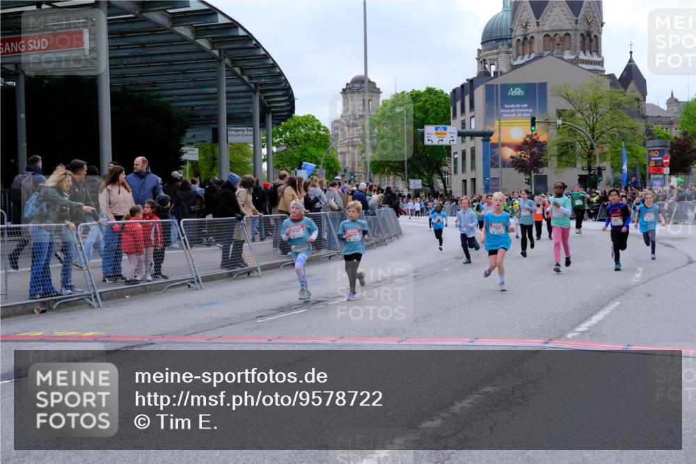 25.04.2026 - Das Zehntel Tim E. http://msf.ph/oto/9578722 25.04.2026 11:05:44 Ziel 5637, 5640, 5893, 5919, 6002, 6621, 6626, 6769, 6775, 7068, 7083, 7415, 7418, 7580, 7614 meine-sportfotos.de