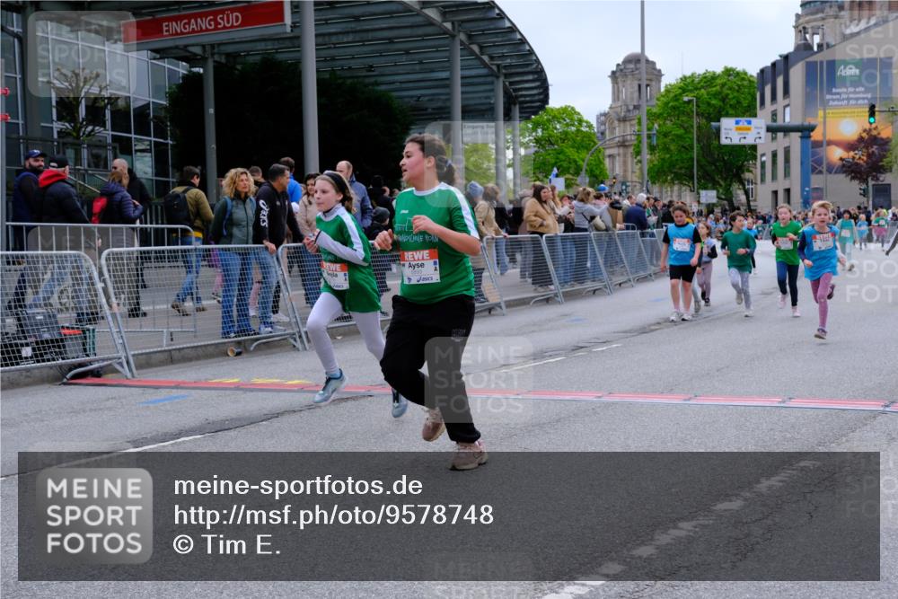 25.04.2026 - Das Zehntel Tim E. http://msf.ph/oto/9578748 25.04.2026 11:05:50 Ziel 5607, 5618, 5622, 5637, 5640, 5642, 5766, 5893, 5919, 6002, 6469, 6621, 6626, 6769, 6775, 7189, 7353, 7354, 7415, 7418, 7580, 7614, 7816, 7871 meine-sportfotos.de