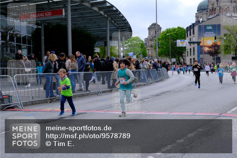 25.04.2026 - Das Zehntel Tim E. http://msf.ph/oto/9578789 25.04.2026 11:05:59 Ziel 5010, 5210, 5607, 5620, 5623, 5639, 5766, 5877, 6445, 6469, 6796, 6807, 7189, 7353, 7354, 7816 meine-sportfotos.de