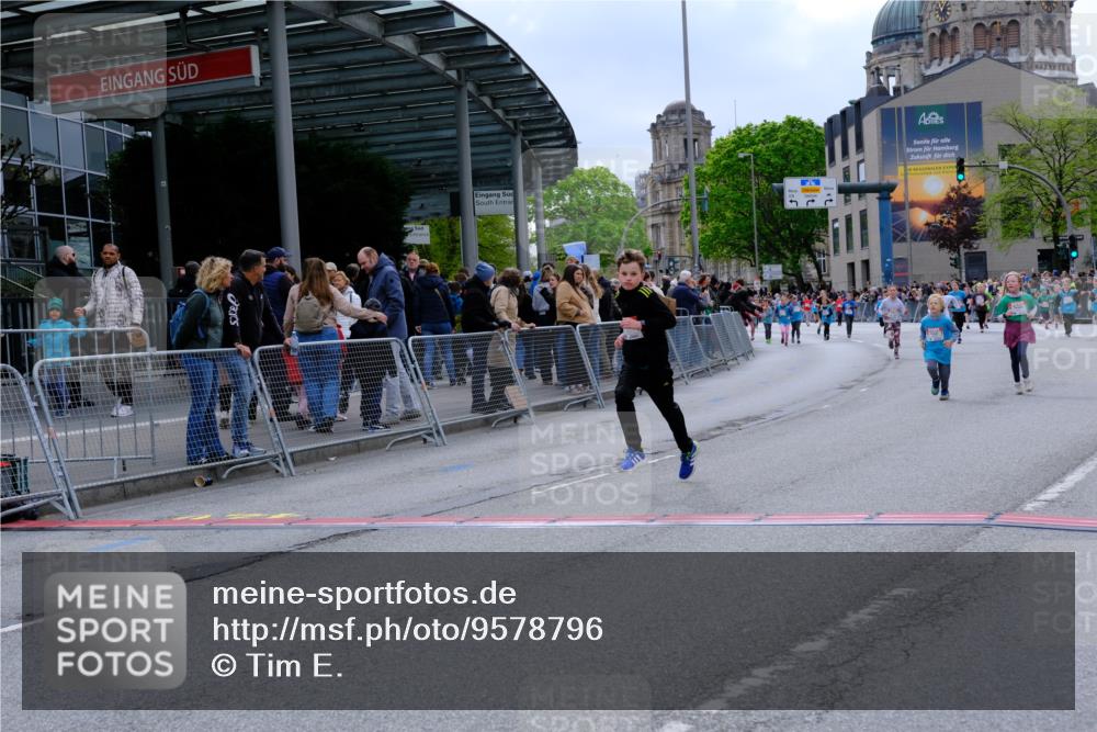 25.04.2026 - Das Zehntel Tim E. http://msf.ph/oto/9578796 25.04.2026 11:06:01 Ziel 5010, 5174, 5177, 5210, 5607, 5620, 5623, 5639, 5766, 5877, 6445, 6469, 6796, 6807, 7353, 7354 meine-sportfotos.de