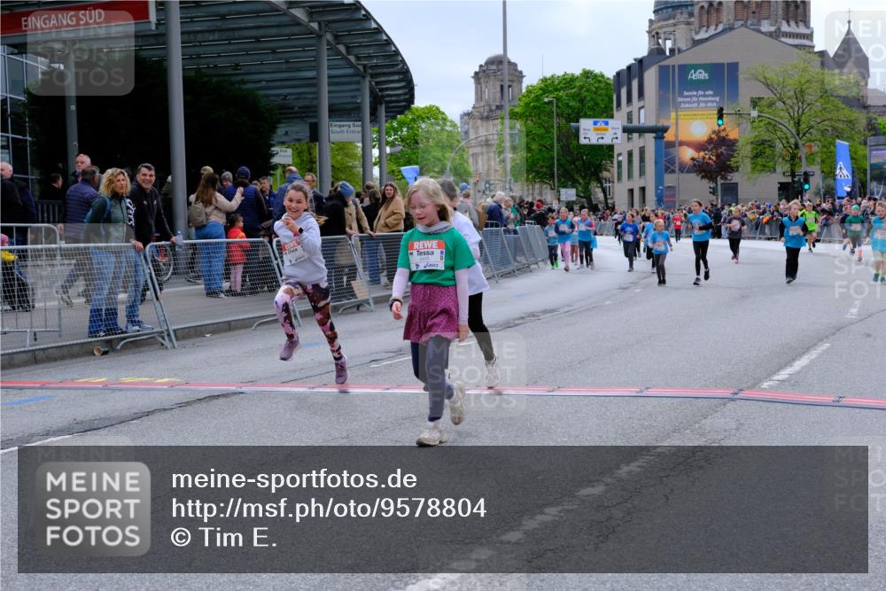 25.04.2026 - Das Zehntel Tim E. http://msf.ph/oto/9578804 25.04.2026 11:06:07 Ziel 5010, 5174, 5177, 5611, 5623, 5631, 5639, 5656, 6445, 6776, 6835, 6841, 6863, 7765, 7786, 7793 meine-sportfotos.de