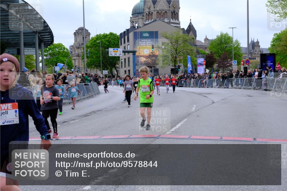 25.04.2026 - Das Zehntel Tim E. http://msf.ph/oto/9578844 25.04.2026 11:06:16 Ziel 5611, 5631, 5654, 5656, 5687, 6193, 6202, 6273, 6276, 6776, 6835, 6841, 6863, 7447, 7486, 7490, 7569, 7765, 7786, 7793 meine-sportfotos.de