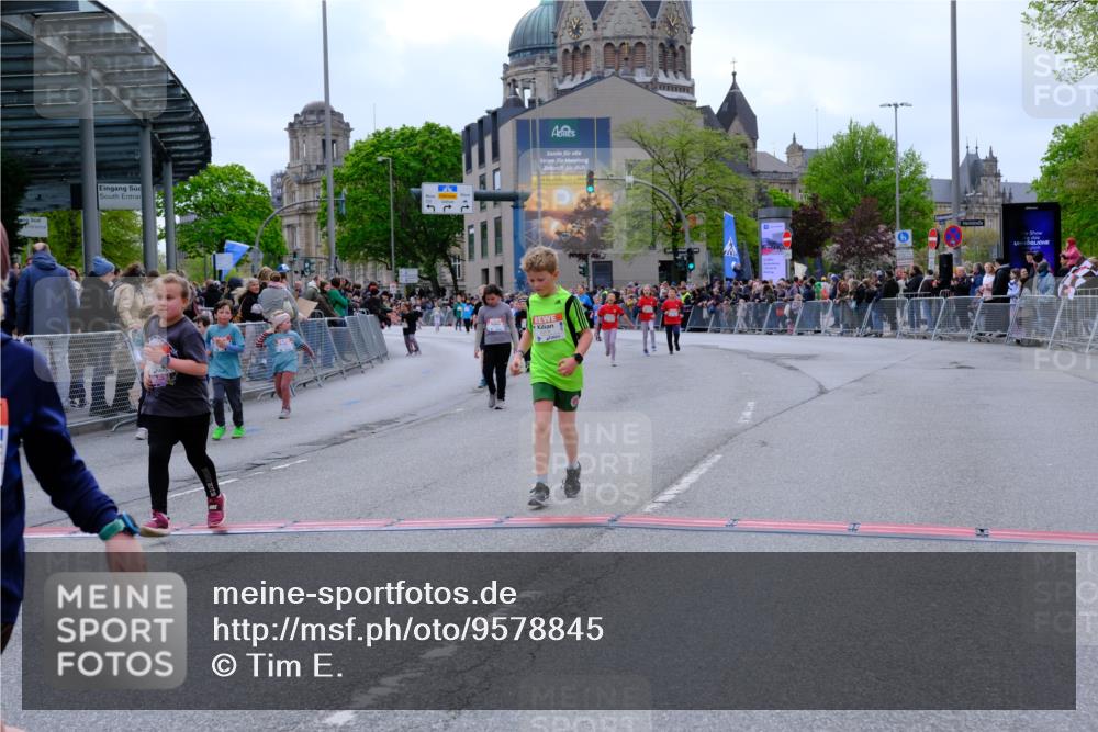 25.04.2026 - Das Zehntel Tim E. http://msf.ph/oto/9578845 25.04.2026 11:06:16 Ziel 5611, 5631, 5654, 5656, 5687, 6193, 6202, 6273, 6276, 6776, 6835, 6841, 6863, 7447, 7486, 7490, 7569, 7765, 7786, 7793 meine-sportfotos.de