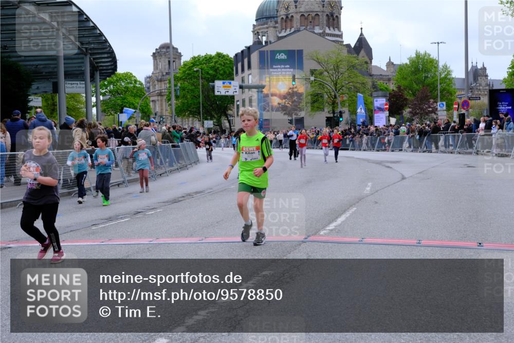25.04.2026 - Das Zehntel Tim E. http://msf.ph/oto/9578850 25.04.2026 11:06:17 Ziel 5611, 5631, 5654, 5656, 5687, 6193, 6202, 6273, 6276, 6776, 6835, 6841, 6863, 7447, 7486, 7490, 7569, 7765, 7786, 7793 meine-sportfotos.de