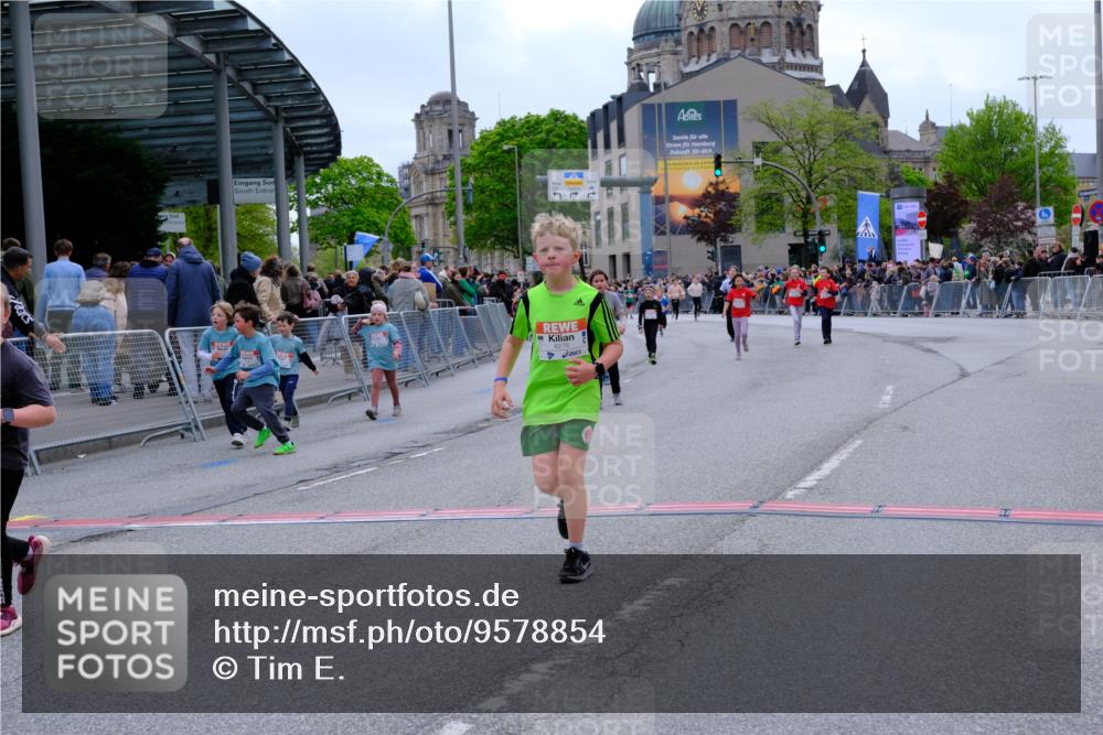 25.04.2026 - Das Zehntel Tim E. http://msf.ph/oto/9578854 25.04.2026 11:06:17 Ziel 5611, 5631, 5654, 5656, 5687, 6193, 6202, 6273, 6276, 6776, 6835, 6841, 6863, 7447, 7486, 7490, 7569, 7765, 7786, 7793 meine-sportfotos.de
