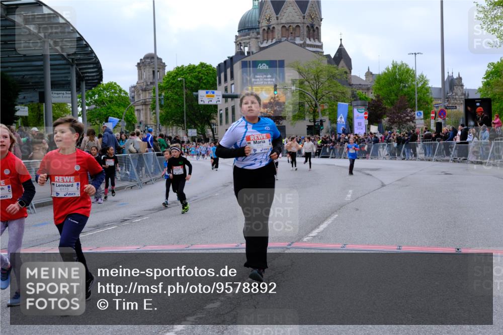 25.04.2026 - Das Zehntel Tim E. http://msf.ph/oto/9578892 25.04.2026 11:06:26 Ziel 5464, 5506, 6162, 6172, 6173, 6193, 6239, 6252, 6830, 6990, 7002, 7447, 7569, 7743, 8001 meine-sportfotos.de