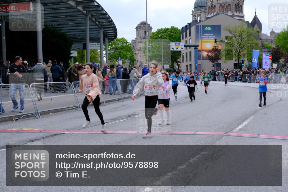 25.04.2026 - Das Zehntel Tim E. http://msf.ph/oto/9578898 25.04.2026 11:06:32 Ziel 5461, 5464, 6239, 6252, 6288, 6292, 6830, 6925, 6962, 6990, 7002, 8001 meine-sportfotos.de