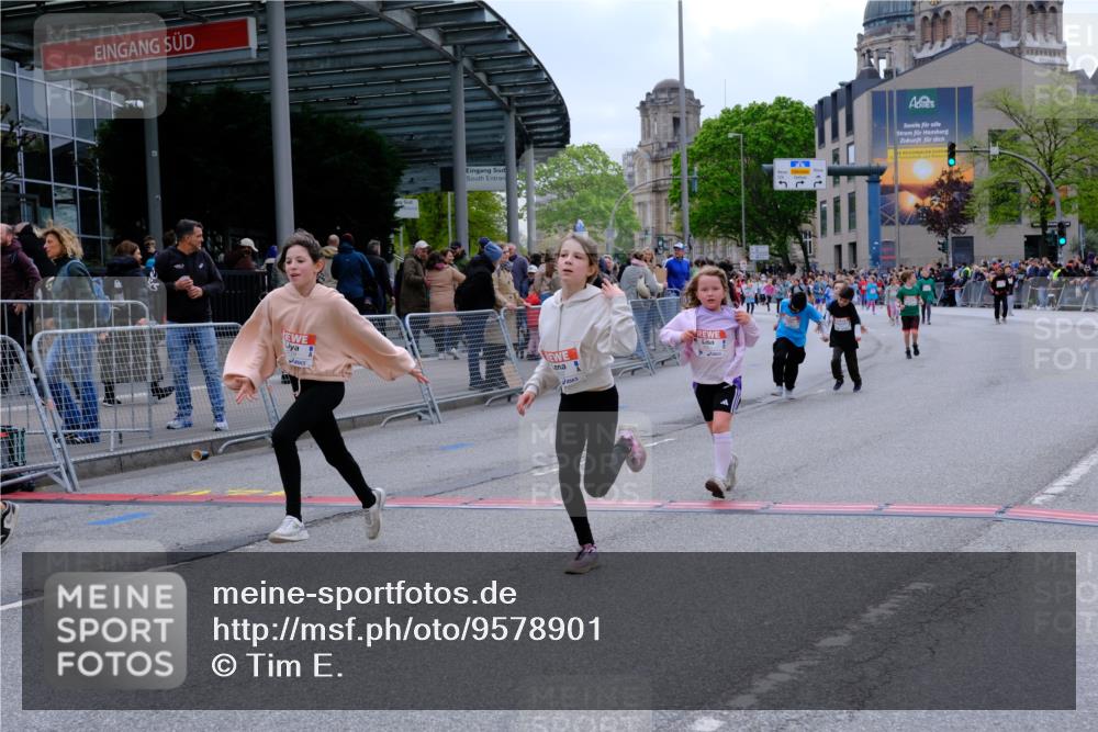 25.04.2026 - Das Zehntel Tim E. http://msf.ph/oto/9578901 25.04.2026 11:06:32 Ziel 5461, 5464, 6239, 6252, 6288, 6292, 6830, 6925, 6962, 6990, 7002, 8001 meine-sportfotos.de