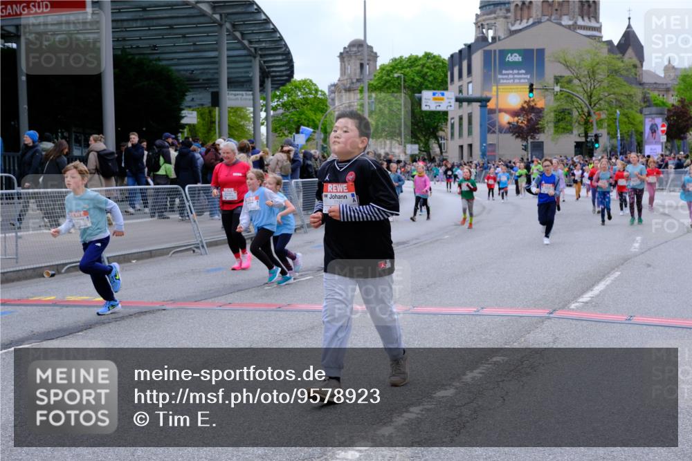 25.04.2026 - Das Zehntel Tim E. http://msf.ph/oto/9578923 25.04.2026 11:06:51 Ziel 5598, 5602, 5606, 5651, 6658, 7457, 7484, 7511, 7556, 7563, 7571, 7572, 7648, 7650, 7651, 7661, 7668, 7737, 7764, 7770, 7788 meine-sportfotos.de