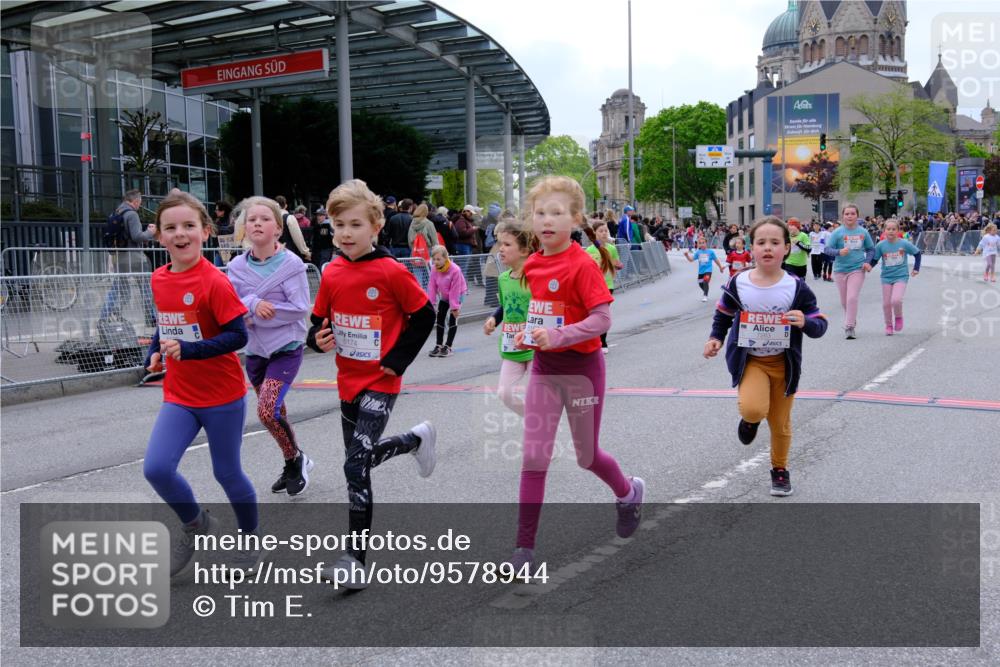 25.04.2026 - Das Zehntel Tim E. http://msf.ph/oto/9578944 25.04.2026 11:07:00 Ziel 5144, 5598, 5606, 5651, 6115, 6160, 6163, 6174, 6310, 6658, 7263, 7264, 7270, 7272, 7277, 7285, 7431, 7438, 7491, 7507, 7511, 7519, 7523, 7556, 7606, 7764, 7990 meine-sportfotos.de