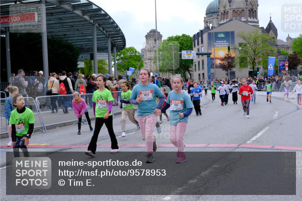 25.04.2026 - Das Zehntel Tim E. http://msf.ph/oto/9578953 25.04.2026 11:07:02 Ziel 5125, 5144, 6115, 6160, 6163, 6174, 6185, 6310, 6777, 7263, 7264, 7270, 7272, 7277, 7285, 7431, 7438, 7491, 7507, 7511, 7519, 7523, 7556, 7606, 7990 meine-sportfotos.de