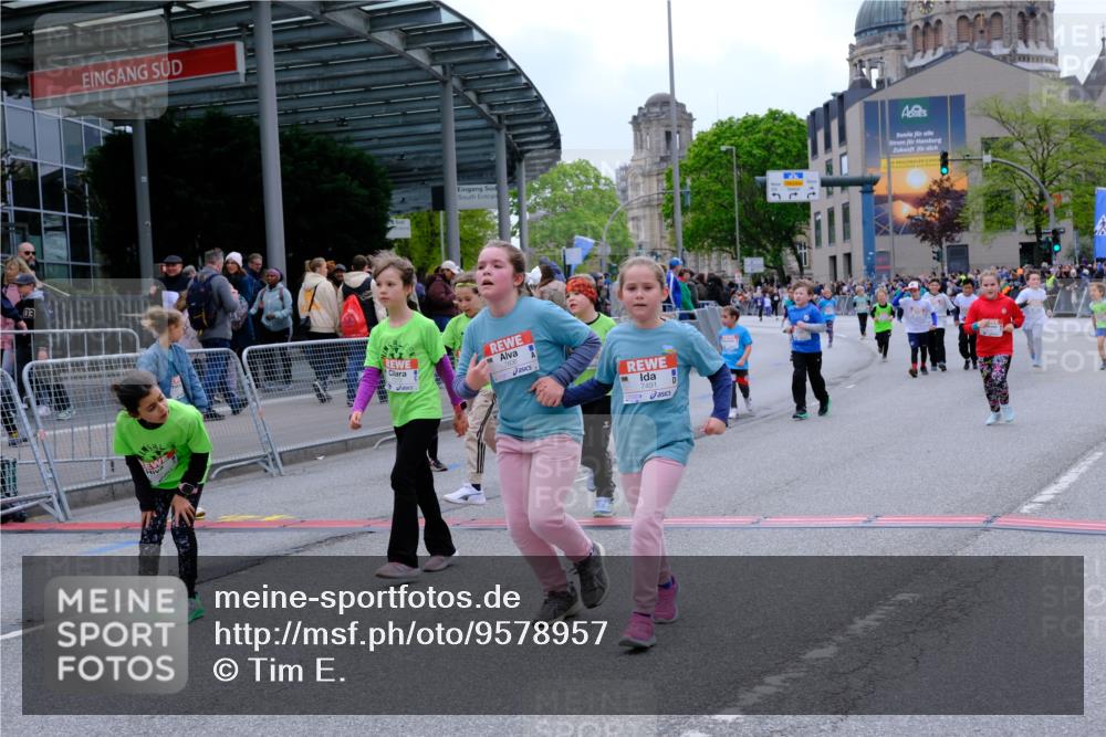 25.04.2026 - Das Zehntel Tim E. http://msf.ph/oto/9578957 25.04.2026 11:07:03 Ziel 5125, 5144, 5881, 6115, 6160, 6163, 6174, 6185, 6310, 6777, 7263, 7264, 7270, 7272, 7277, 7285, 7431, 7438, 7491, 7507, 7511, 7519, 7523, 7556, 7606, 7990 meine-sportfotos.de