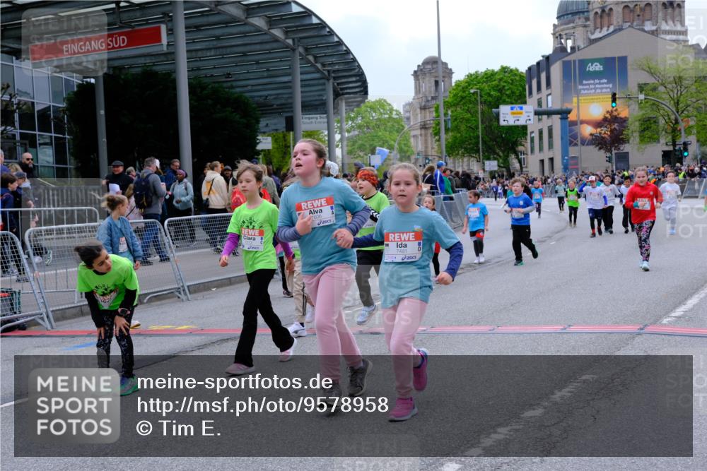25.04.2026 - Das Zehntel Tim E. http://msf.ph/oto/9578958 25.04.2026 11:07:03 Ziel 5125, 5144, 5881, 6115, 6160, 6163, 6174, 6185, 6310, 6777, 7263, 7264, 7270, 7272, 7277, 7285, 7431, 7438, 7491, 7507, 7511, 7519, 7523, 7556, 7606, 7990 meine-sportfotos.de