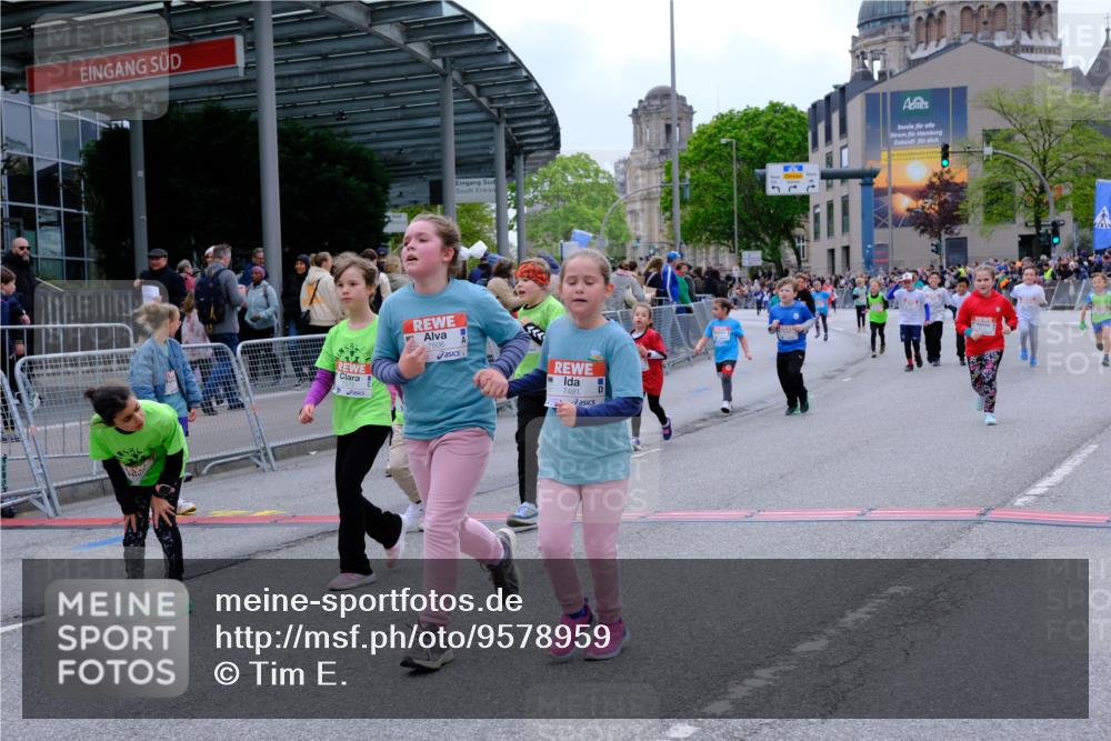 25.04.2026 - Das Zehntel Tim E. http://msf.ph/oto/9578959 25.04.2026 11:07:03 Ziel 5125, 5144, 5881, 6115, 6160, 6163, 6174, 6185, 6310, 6777, 7263, 7264, 7270, 7272, 7277, 7285, 7431, 7438, 7491, 7507, 7511, 7519, 7523, 7556, 7606, 7990 meine-sportfotos.de