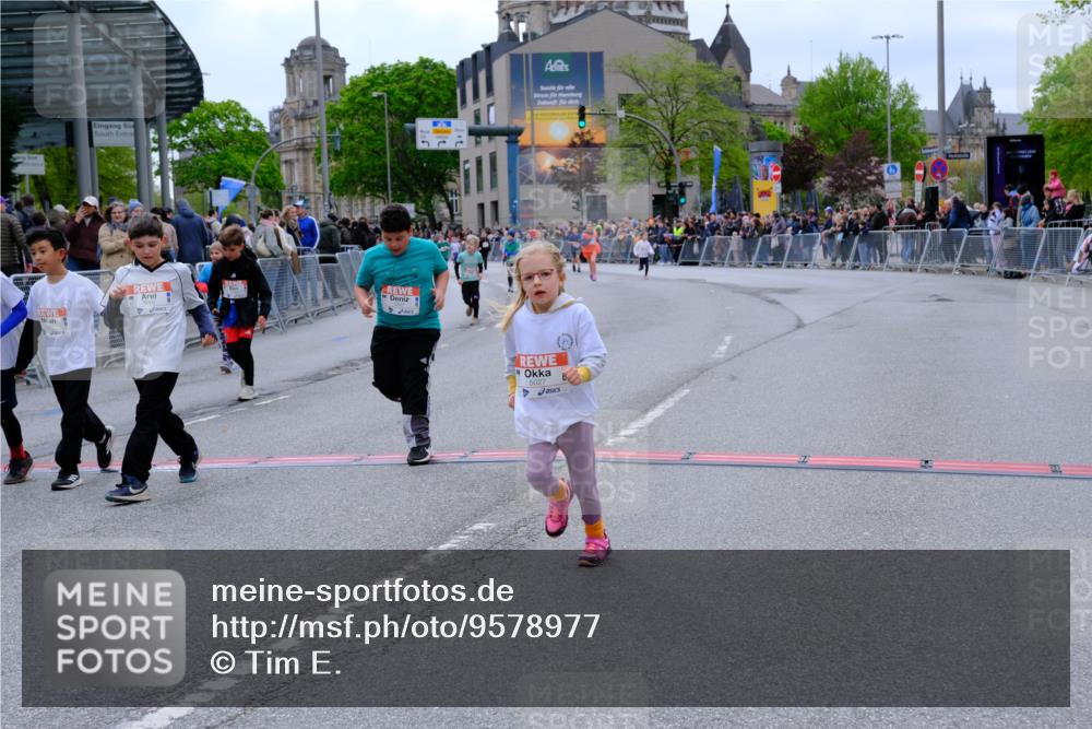 25.04.2026 - Das Zehntel Tim E. http://msf.ph/oto/9578977 25.04.2026 11:07:11 Ziel 5027, 5060, 5061, 5064, 5125, 5144, 5881, 5887, 5939, 5964, 6115, 6185, 6310, 6777, 6819, 7431, 7438, 7480, 7990 meine-sportfotos.de