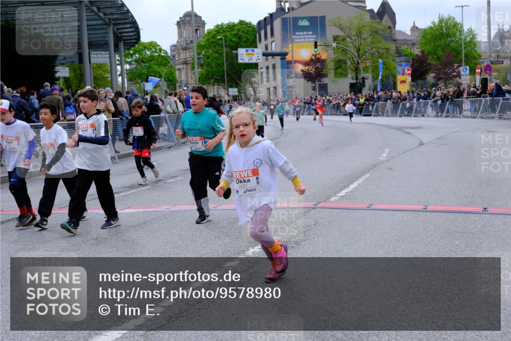 25.04.2026 - Das Zehntel Tim E. http://msf.ph/oto/9578980 25.04.2026 11:07:11 Ziel 5027, 5060, 5061, 5064, 5125, 5144, 5881, 5887, 5939, 5964, 6115, 6185, 6310, 6777, 6819, 7431, 7438, 7480, 7990 meine-sportfotos.de