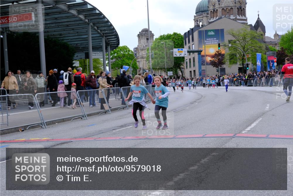 25.04.2026 - Das Zehntel Tim E. http://msf.ph/oto/9579018 25.04.2026 11:07:29 Ziel 5397, 5400, 7463, 7477, 7985, 8055 meine-sportfotos.de