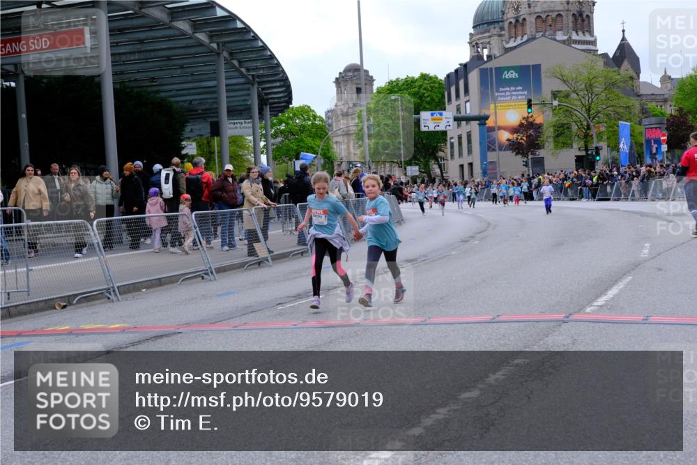 25.04.2026 - Das Zehntel Tim E. http://msf.ph/oto/9579019 25.04.2026 11:07:29 Ziel 5397, 5400, 7463, 7477, 7985, 8055 meine-sportfotos.de