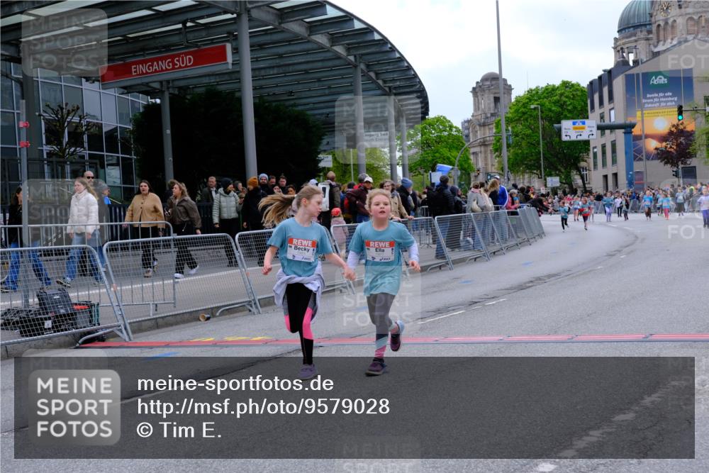 25.04.2026 - Das Zehntel Tim E. http://msf.ph/oto/9579028 25.04.2026 11:07:30 Ziel 5397, 5400, 7463, 7477, 7985, 8055 meine-sportfotos.de