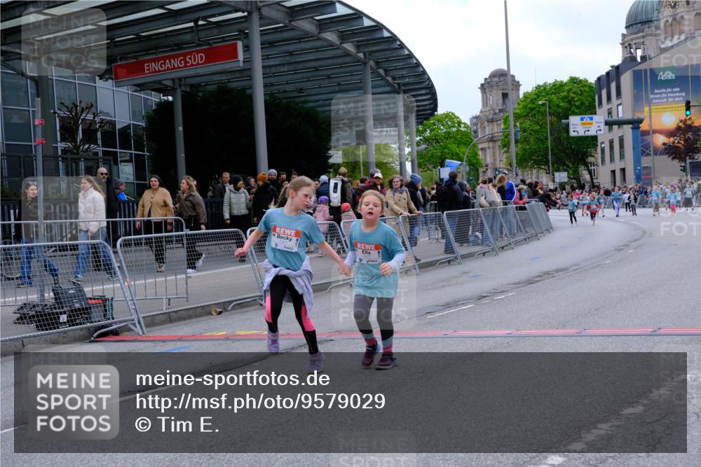 25.04.2026 - Das Zehntel Tim E. http://msf.ph/oto/9579029 25.04.2026 11:07:30 Ziel 5397, 5400, 7463, 7477, 7985, 8055 meine-sportfotos.de