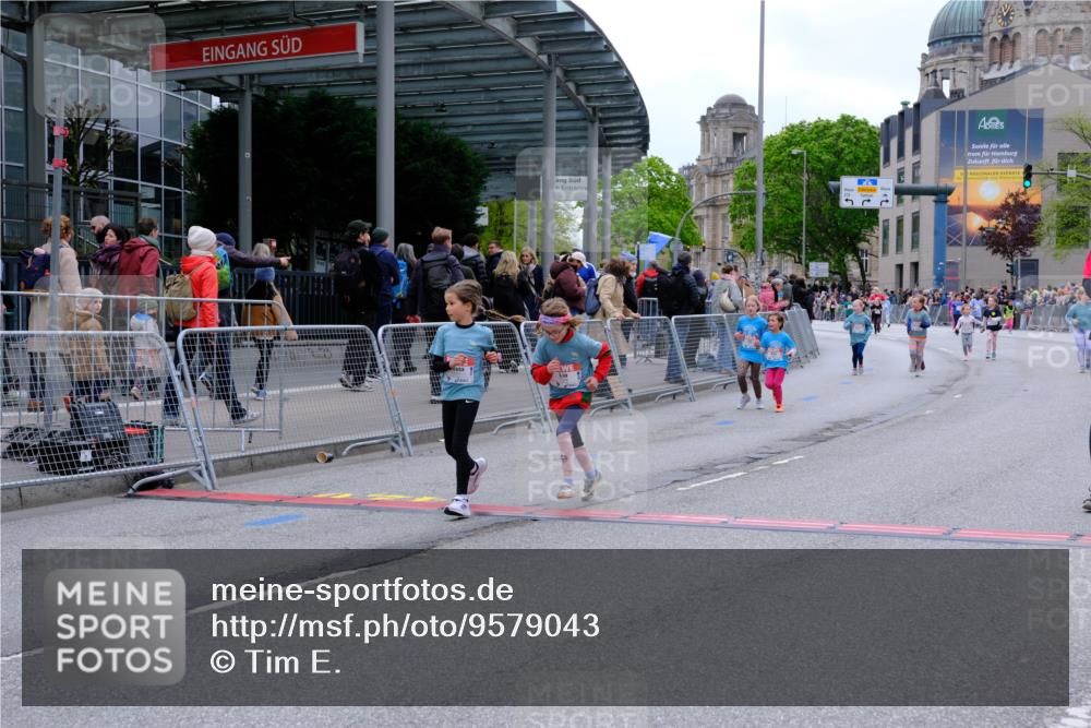 25.04.2026 - Das Zehntel Tim E. http://msf.ph/oto/9579043 25.04.2026 11:07:43 Ziel 5054, 6800, 6803, 7425, 7503, 7558, 7568, 7570 meine-sportfotos.de