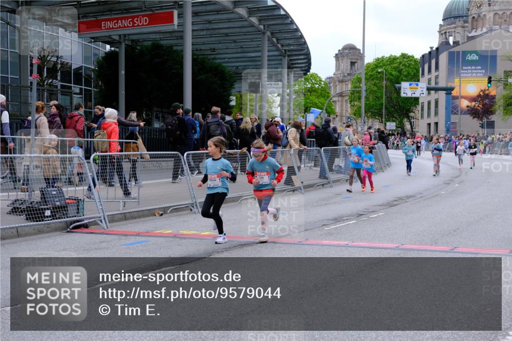 25.04.2026 - Das Zehntel Tim E. http://msf.ph/oto/9579044 25.04.2026 11:07:43 Ziel 5054, 6800, 6803, 7425, 7503, 7558, 7568, 7570 meine-sportfotos.de