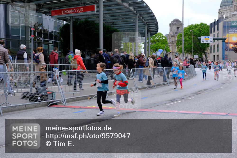 25.04.2026 - Das Zehntel Tim E. http://msf.ph/oto/9579047 25.04.2026 11:07:43 Ziel 5054, 6800, 6803, 7425, 7503, 7558, 7568, 7570 meine-sportfotos.de