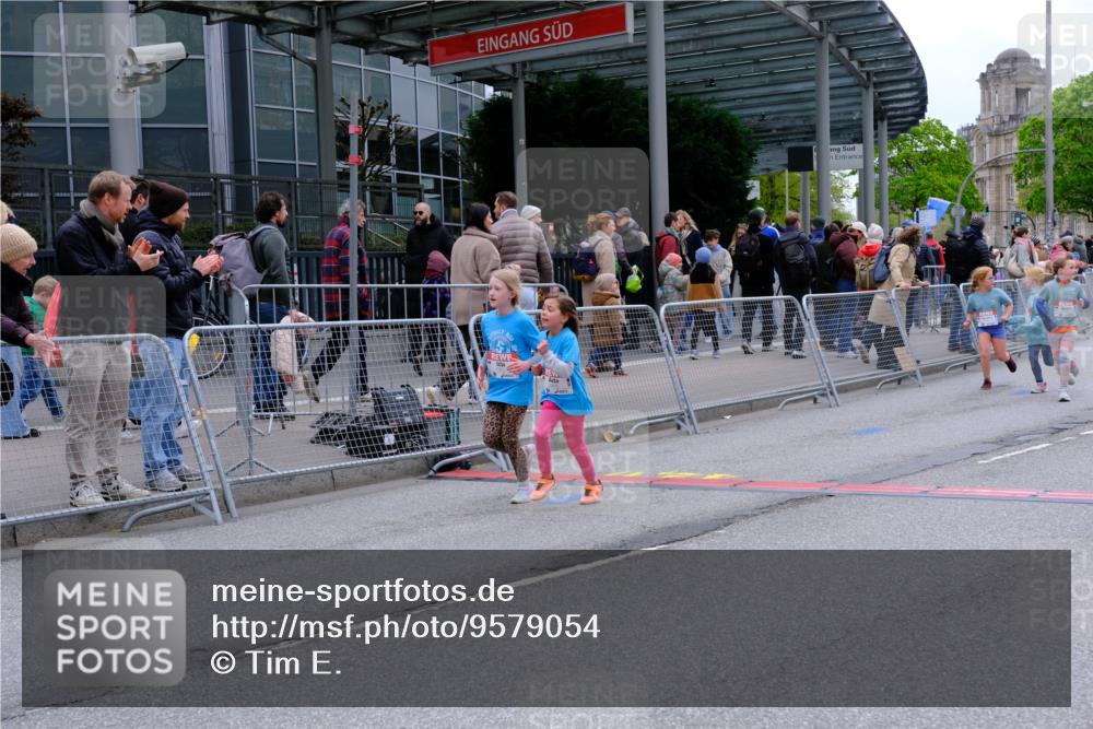 25.04.2026 - Das Zehntel Tim E. http://msf.ph/oto/9579054 25.04.2026 11:07:47 Ziel 5054, 5932, 5936, 6048, 6049, 6462, 6800, 6803, 7419, 7425, 7451, 7503, 7558, 7568, 7570 meine-sportfotos.de